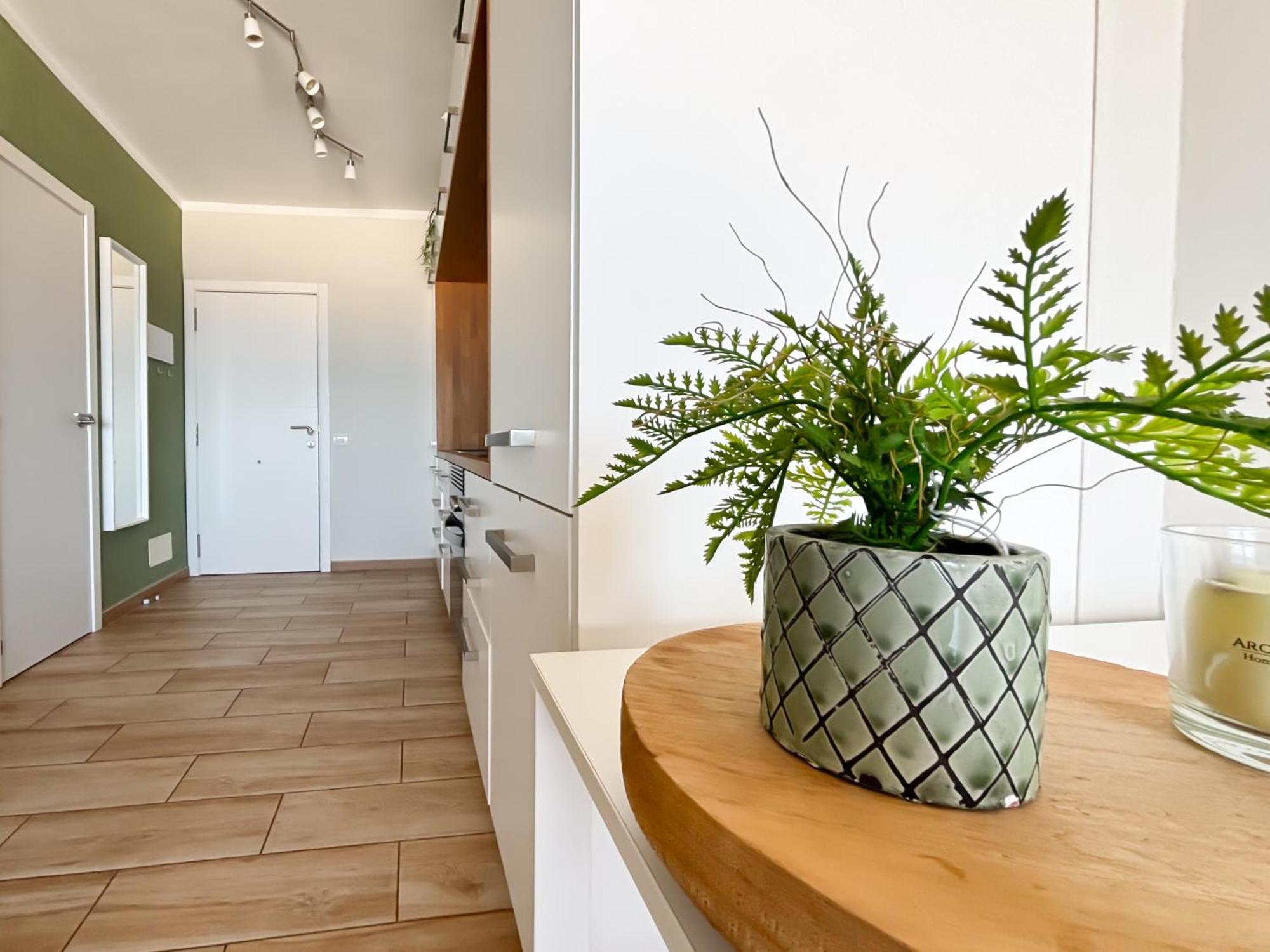 Lovely Modern Studio With An Incredible View 아데제 외부 사진